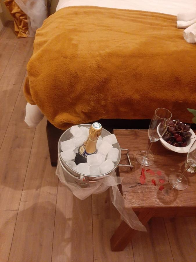 Bed And Breakfast Hans En Gridje Breda Buitenkant foto
